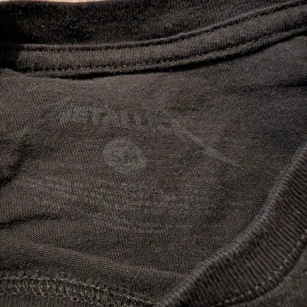 Metallica Black Graphic T-Shirt - Picture 2 of 3